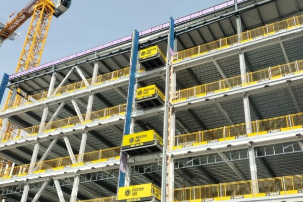 Boost Efficiency and Safety with A Retractable Crane Loading Platform